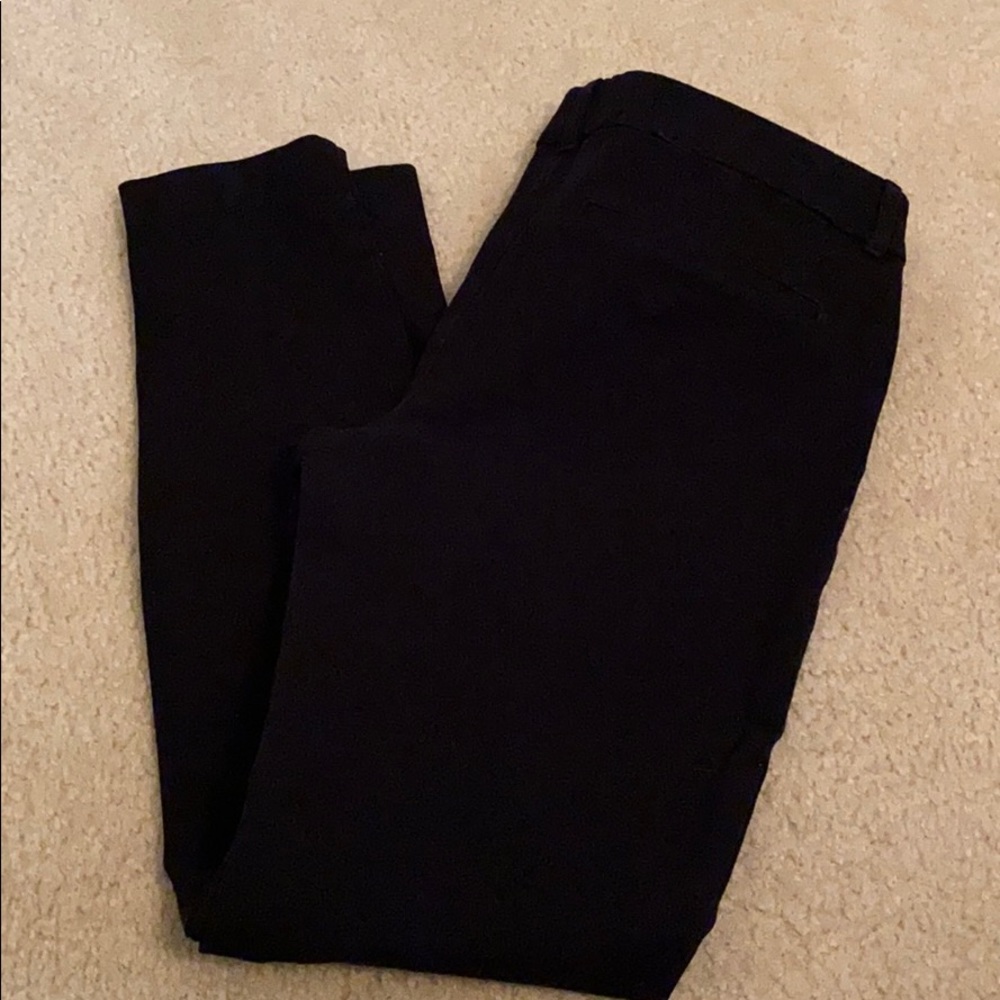 Women’s black stretch skinny jeans